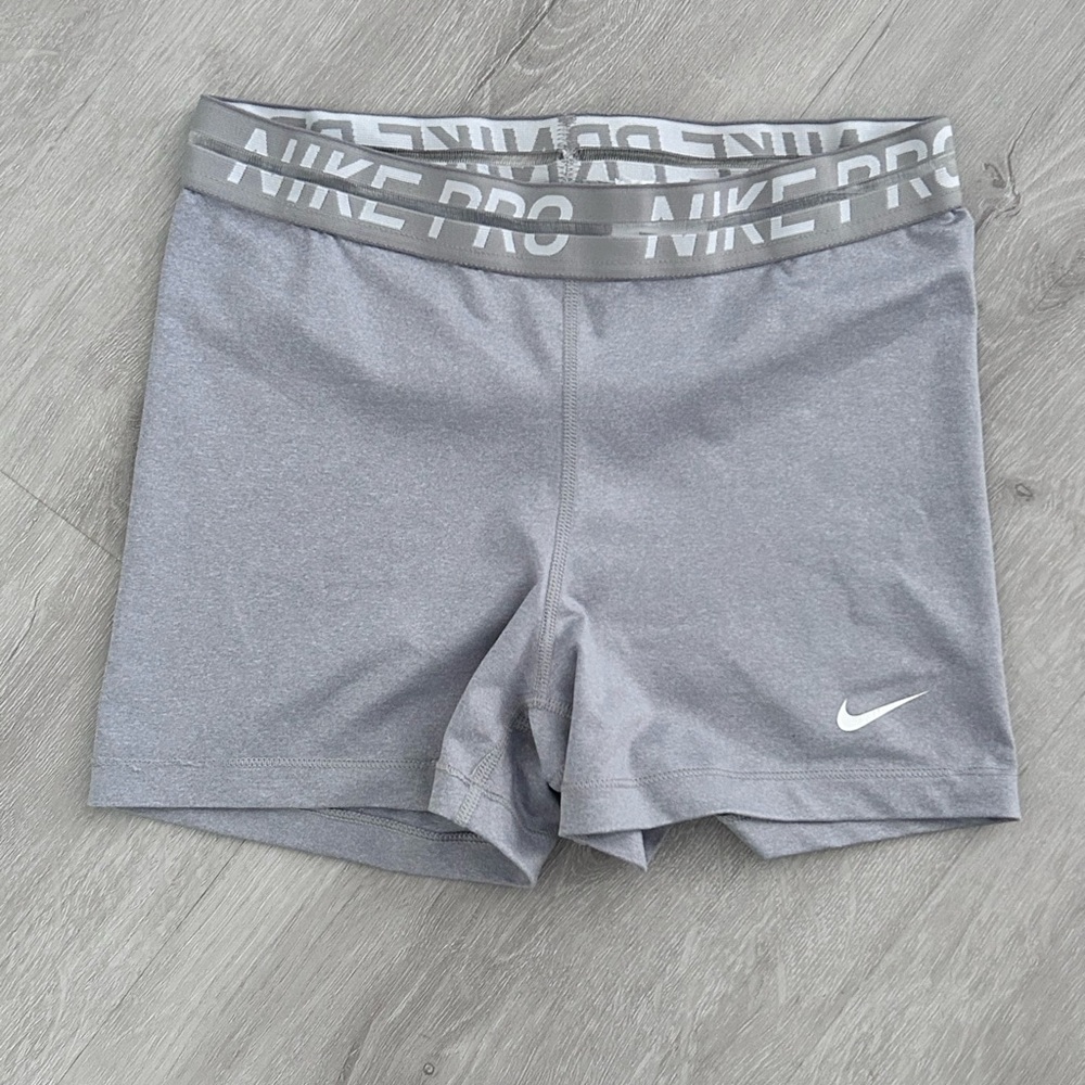 Like new, Nike Pro Dri-fit spandex shorts, size M